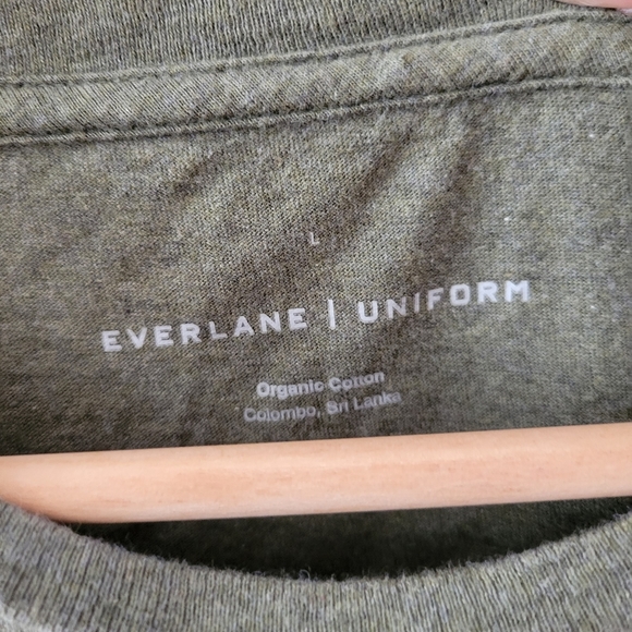 Everlane Olive Green Short Sleeve Tee - Picture 3 of 6